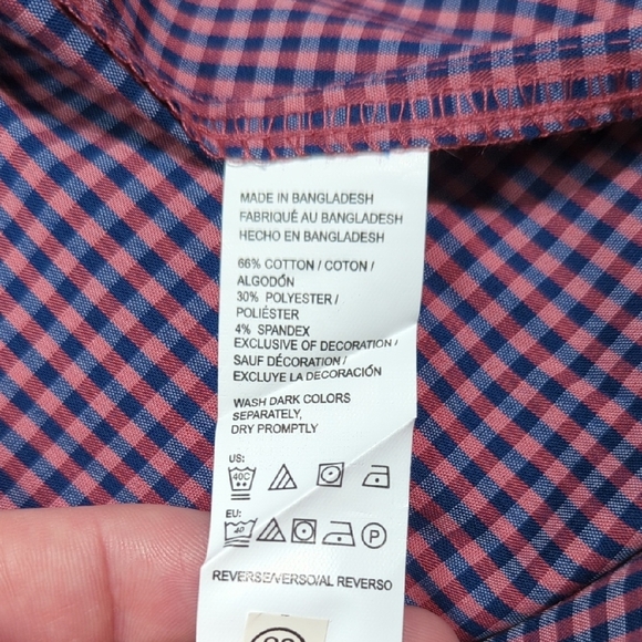 Izod Men's Burgundy Checkered Button Down Shirt - Picture 6 of 8